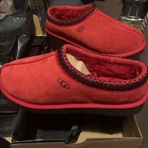 UGG Tasman